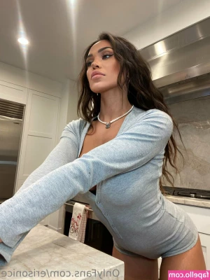 erisonice - Imagine this is your cock im bouncing this fat ass on   Uncensored