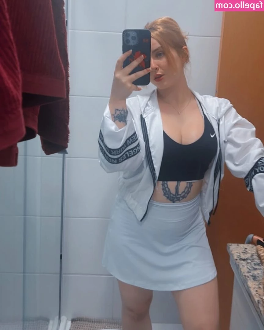 Leticia Motta [ leticia-motta ] - I want to hug you every morning. I always want to feel the warmth of