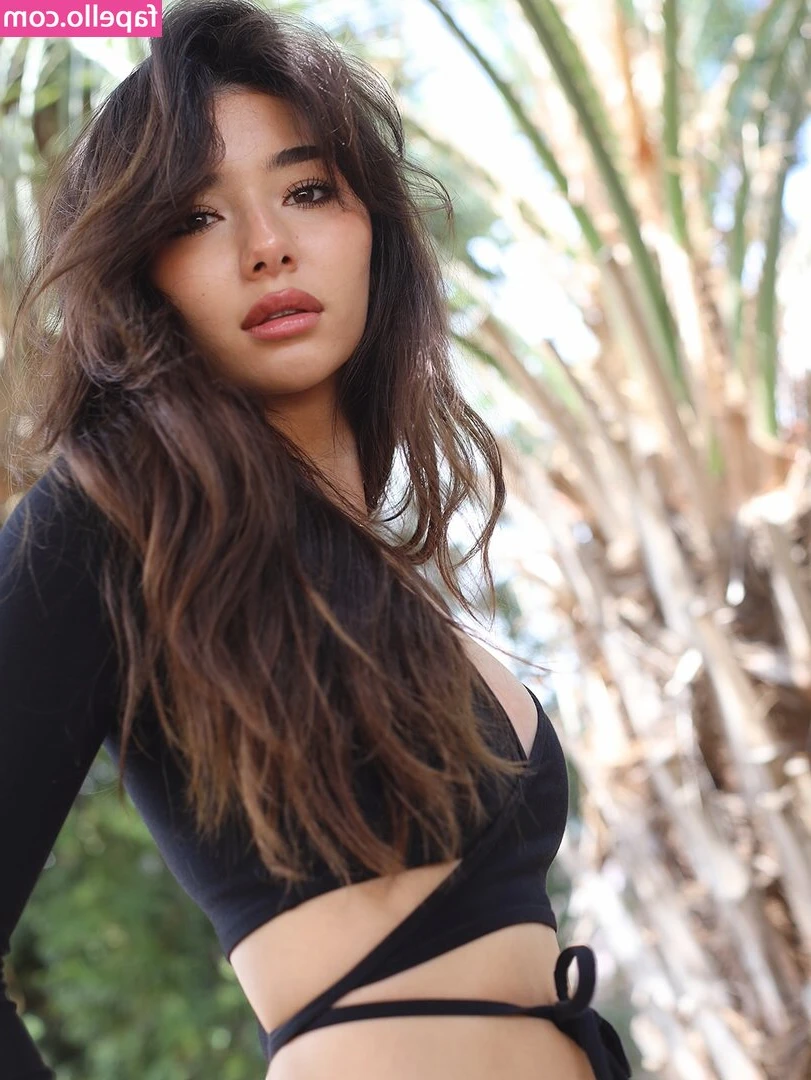 chiacela - Do you consider me girlfriend material or fuckdoll material?