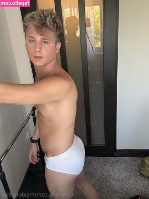 maxkingfree - Hot  ho rny and hungry  we fell over each other gaylad_germany and