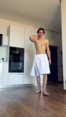 maxkingfree - A woman's underwear increases her confidence, I feel very sexy in