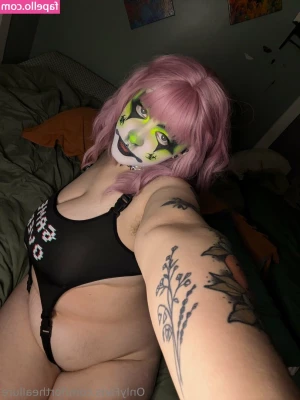 fortheallure - Un baile sexual en hermoso lencería  Me pusé a hacer twerk arriba