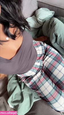 Senorita Sara [ senorita-sara ] - Fingers can make nice🥵 ... But I'm still waiting for your tongue