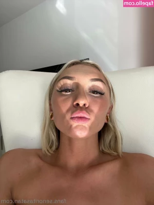 Chloe Temple [ chloe-temple ] - You can bend me over the counter after you look at my tits