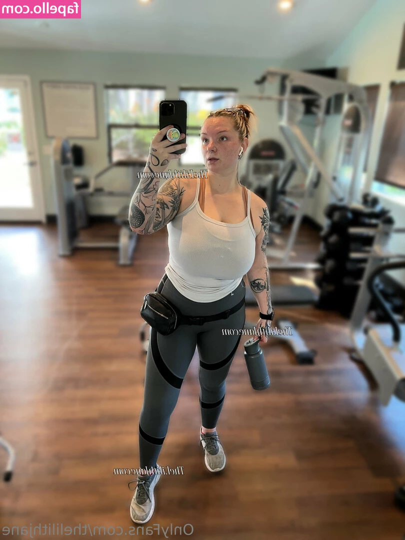 thelilithjane - 🤠🏝I’m Mick, the mature DILF experience you desire. Middle