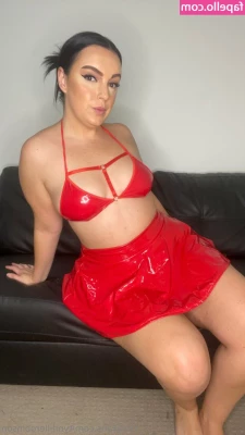 tynnillerobinson - Would you like to play? 😈💦