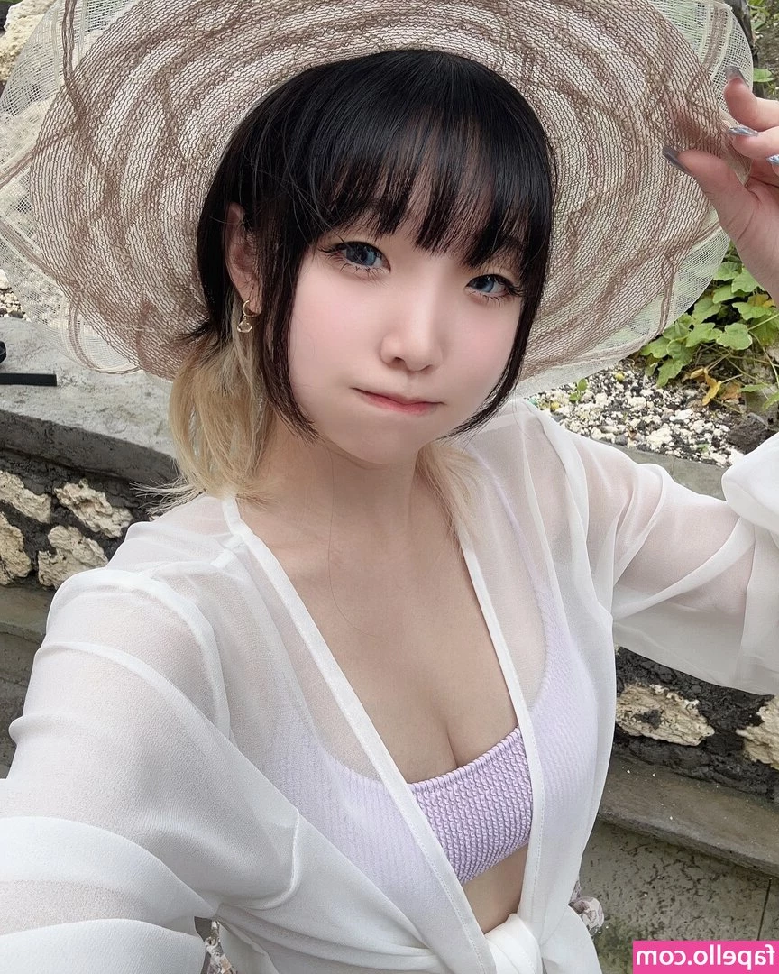 Nekonoi Katsu [ nekonoi-katsu ] - trying on a new top  excuse the mismatched bra hehe