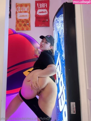 akadanidaniels - CHEAPEST NUDE BUNDLE EVERRR! ON THE WALL????!!! OMFGGG