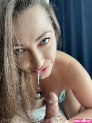 akadanidaniels - What are you thinking about now?