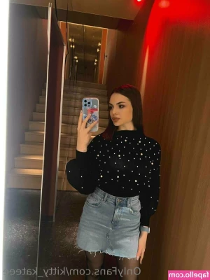 kitty_kateee [ kitty-kateee ] - gym time