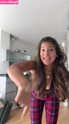 Vici - The XXL thief pounded me and filled my hole with milk Full video