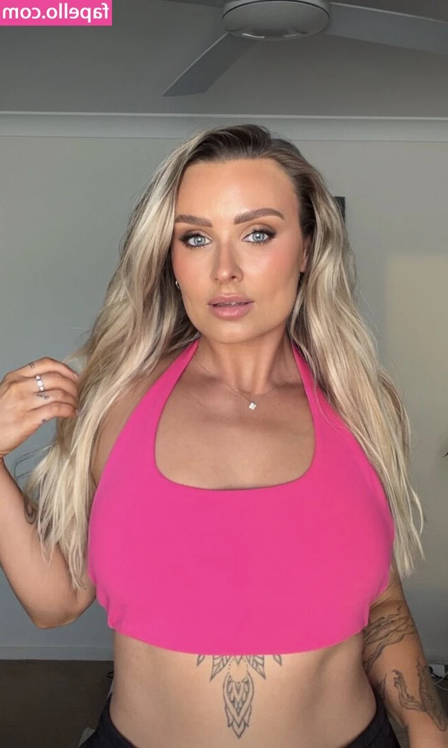 Lifewithhayley - Check your messages for the full rooftop blowjob and hot cumshot