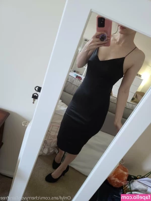 cherryvonfairyfree - wish you were here and oiled up with me