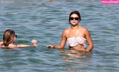 Brooks Nader [ brooks-nader ] - Mmmph  I love my big  juicy tits  The weight  the softness being bad