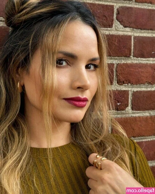 Katrina Law [ katrina-law ] - I heard red was your favorite color! 💋