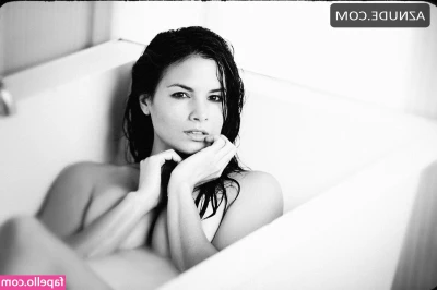 Katrina Law [ katrina-law ] - come eat