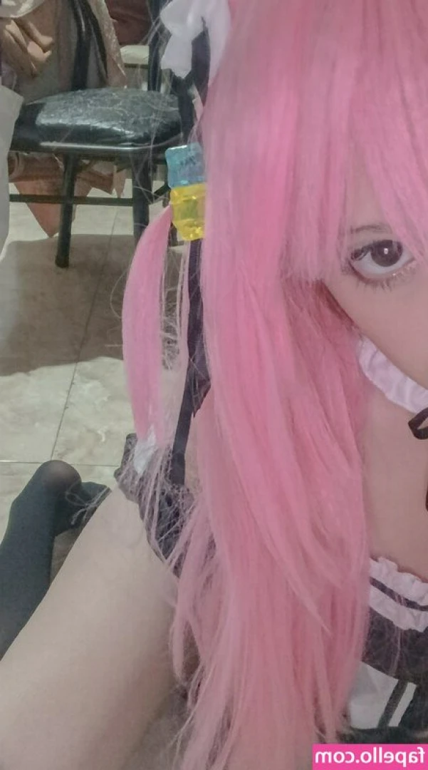 puwapuwamari - I might be biased... while her tits are fucking hot, mine are sexier