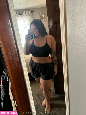 simplyhannahhh69 - Boys like a little more booty to hold at night. 🍑