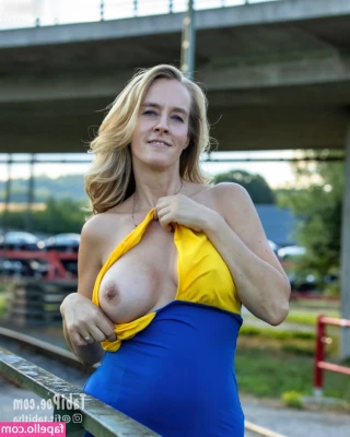 Tabi Poe [ tabi-poe-2 ] - Hot MILF  Tatted    Explicit Content  50 off first month  Open to all