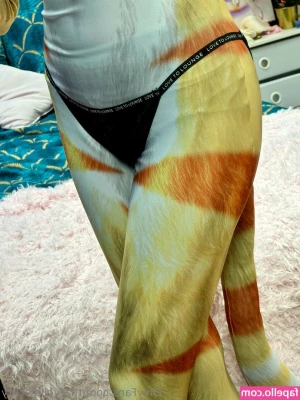 thatyellowkitty [ thatyellowkitty-1 ] - The best part of waking up  Lol
