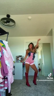 Makenna Jenkins [ makenna-jenkins ] - Feet feet feet