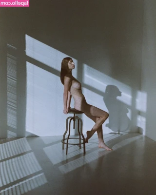 invaklina - Getting ready for a hot shower
