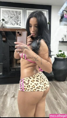 anitacxo - Cheerleader ass makes you do questionable things 🤭💦