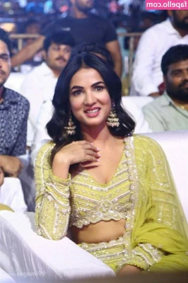 Sonal Chauhan [ sonal-chauhan ] - I want to thank y’all for all your continuous support if I don’t