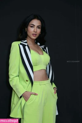 Sonal Chauhan [ sonal-chauhan ] - Want a taste?