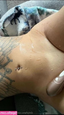 itselizabethh - 🚨🚨🚨 Customs SALE 🚨🚨🚨 All custom photos are on sale!