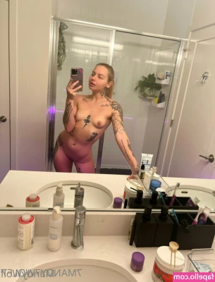 mandywolf777 - Feeling kind of lonely, do you want to join me? 🙈