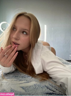 gabi_lovelove [ gabi-lovelove ] - you want to see more of this beautiful volva just let me know