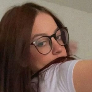 lily-easton