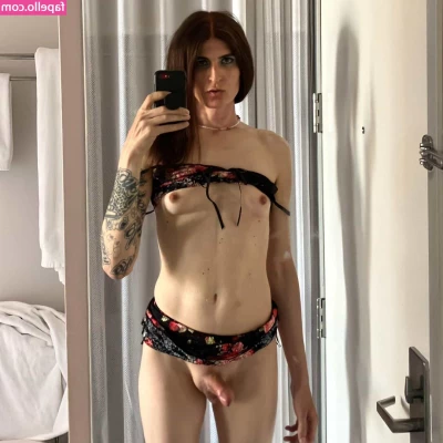 gigifromla - My skin is not reacting well to the cold  I have psoriasis so please