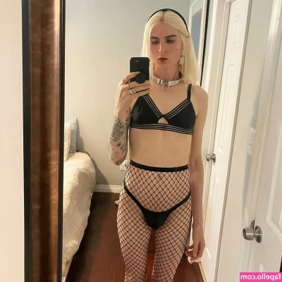 gigifromla - Who loves my new blue heels