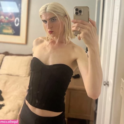 gigifromla - I think that now I will do something very naughty   You want to know