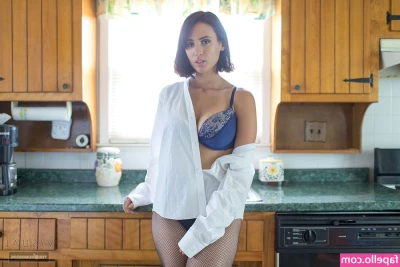 Alysha Grace [ alysha-grace ] - Limited Content Set