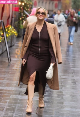 Ashley Roberts [ ashley-roberts ] - I have size 13 feet