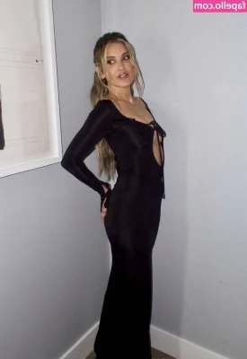 Ashley Roberts [ ashley-roberts ] - Your balls will be squeezed as I command you 😈