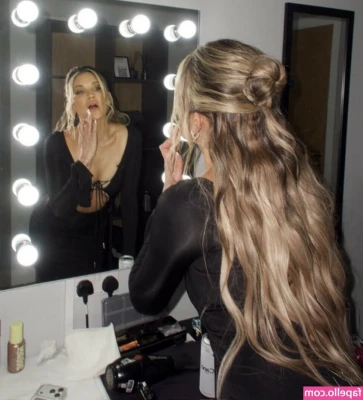 Ashley Roberts [ ashley-roberts ] - Curated Content Set