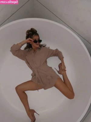 Ashley Roberts [ ashley-roberts ] - Fight me!