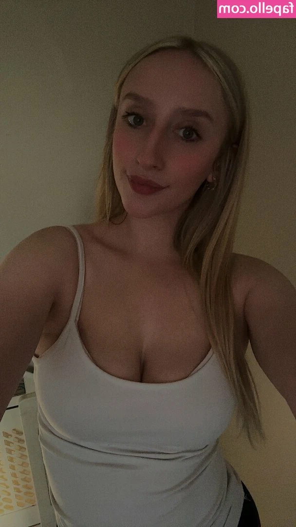 Prettypixiek - I swear I can walk easier when I have my jewel 🥰