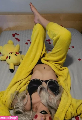 jayyvonly - New skirt   unlock to see me shake this thicc ass in it