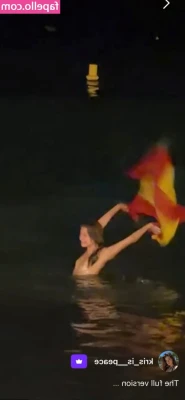 Kris_is__peace [ kris-is-peace ] - Happy National Oreo Cookie Day! 😜 How do you eat your oreos?