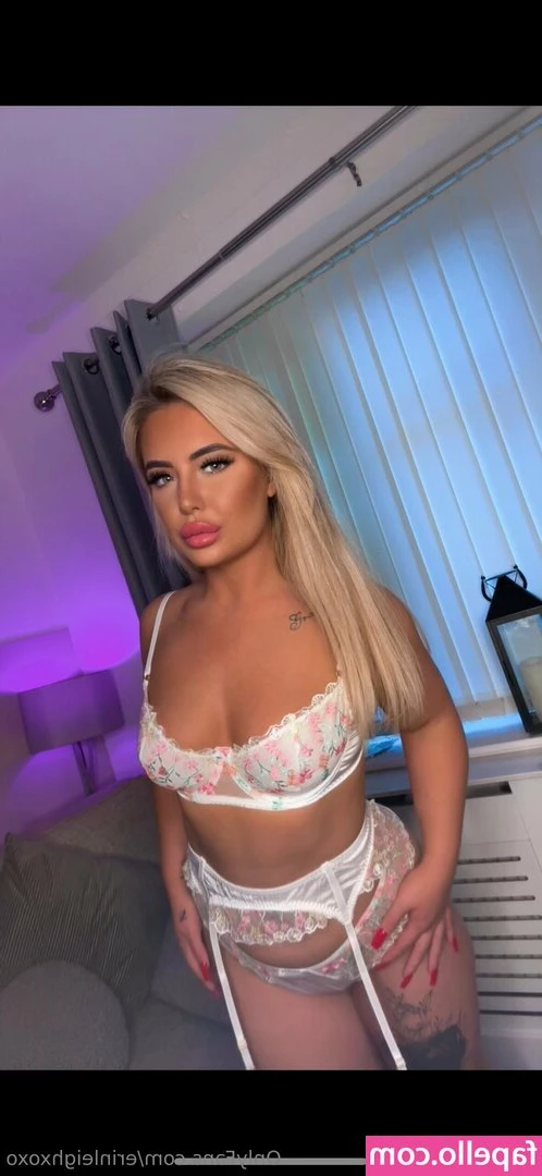 erinleighxoxo - It s shower time  the first place you kiss first is