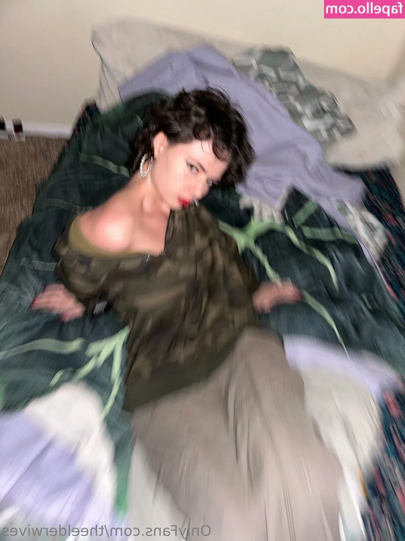 theelderwives - Pre-shower   dm for vid