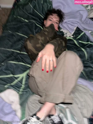 theelderwives - Hey babes  Some super fun girl on girl cumming soon  Are you excited