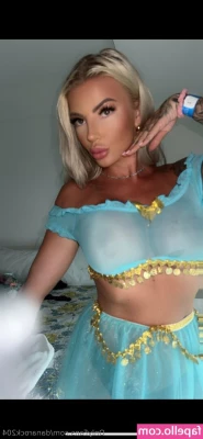 danarock204 - Happy Friday again⚡️  My new hot video with a gold art😍 I hope