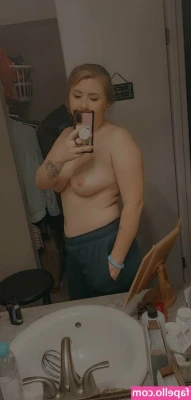 aelrod991 - Wishing this was all cum. 💦