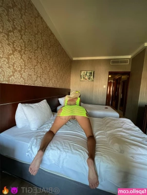 Bia Khalifa [ bia-khalifa ] - Do you want to watch a movie with me?🤩